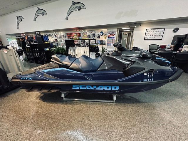 2025 Sea-Doo GTX™ 300 Tech, Audio, iDF, iBR