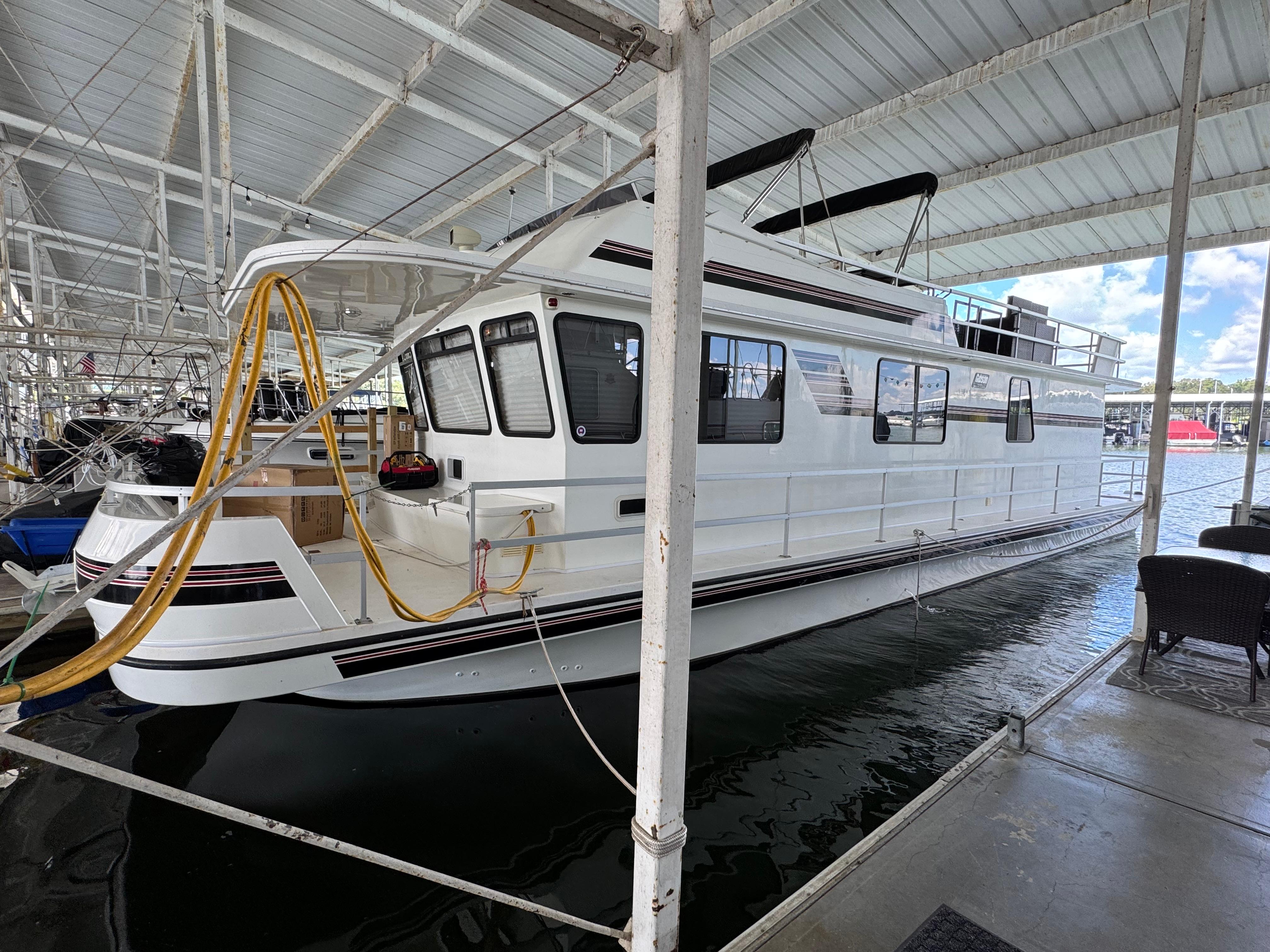 2002 Gibson 50' Executive