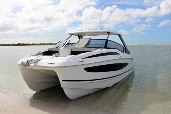 2025 Aquila 32 Sport