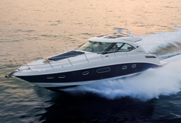 Sea Ray 43 Sundancer Manufacturer Provided Image