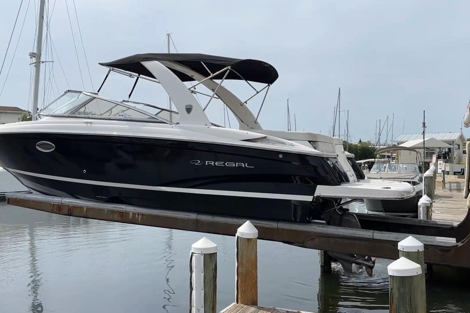 2016 Regal 2700 ES Bowrider