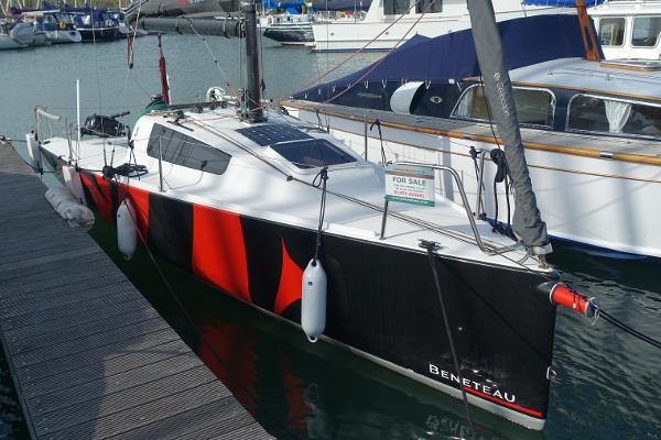 Beneteau First 24