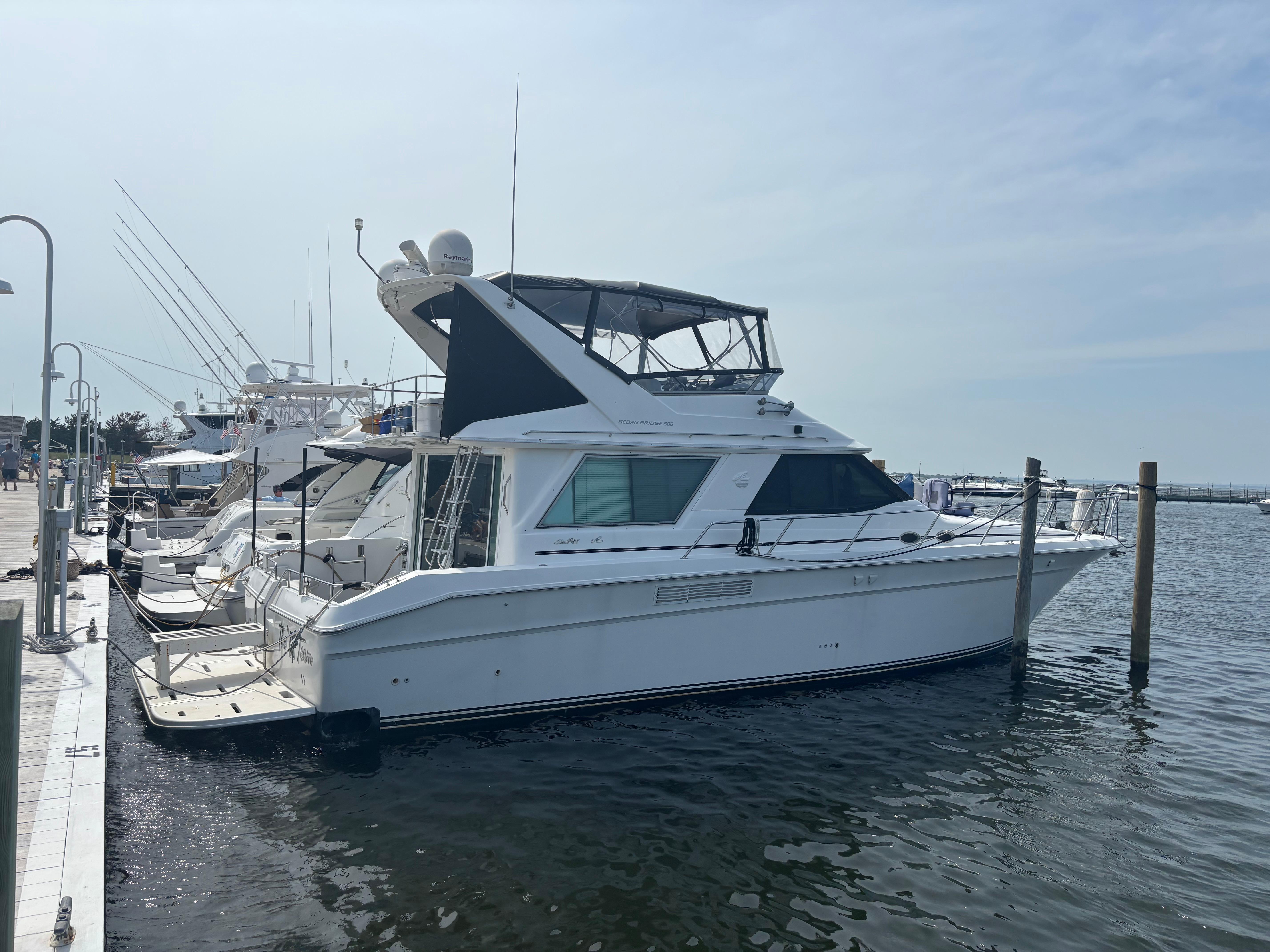1992 Sea Ray 500 Sedan Bridge