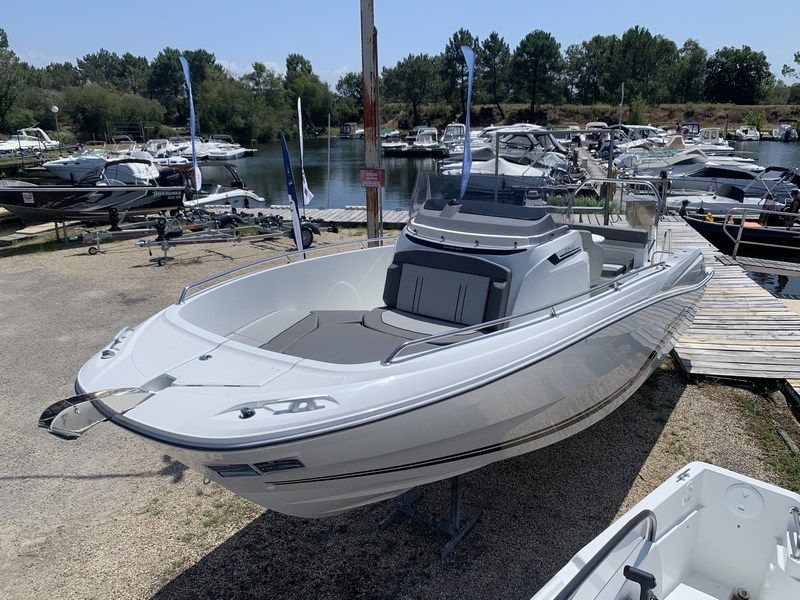 2025 Jeanneau CAP CAMARAT 7.5 CC-3