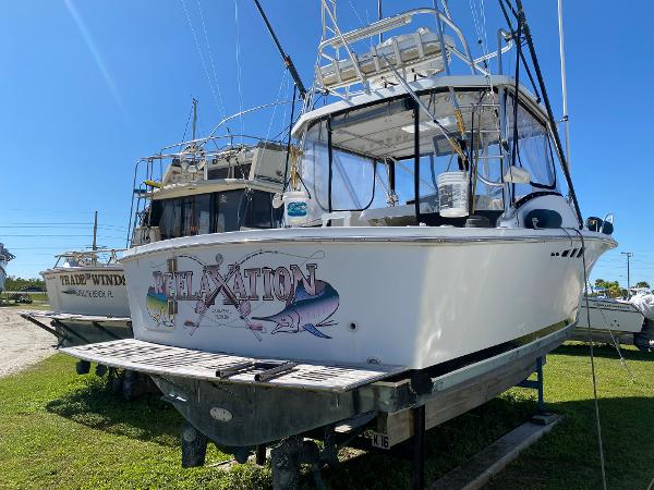 Luhrs 290 Open Sport Fish 1995 Luhrs 290 Open Sport Fish boat on dry dock.