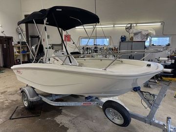 2025 Boston Whaler 130 Super Sport