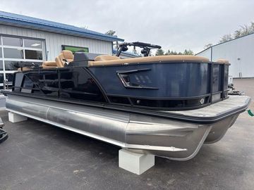 2025 Crest Caribbean 230 SLC 3 Toon