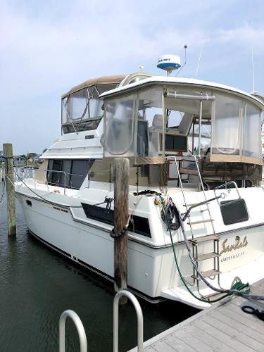 1988 Carver 38 Aft Cabin