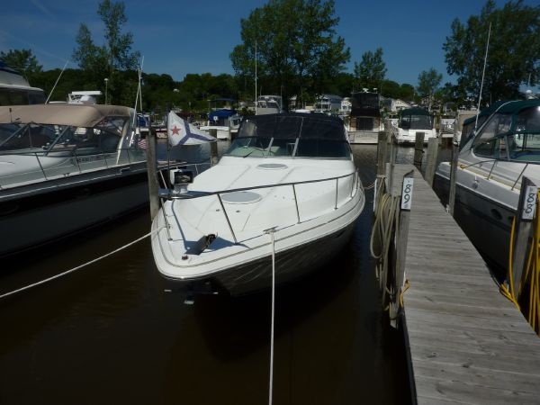 1998 Cruisers Yachts Esprit 3375