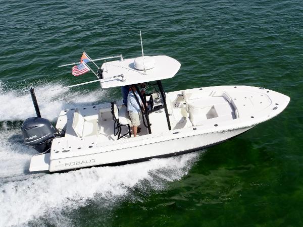 2018 Robalo 246 Cayman