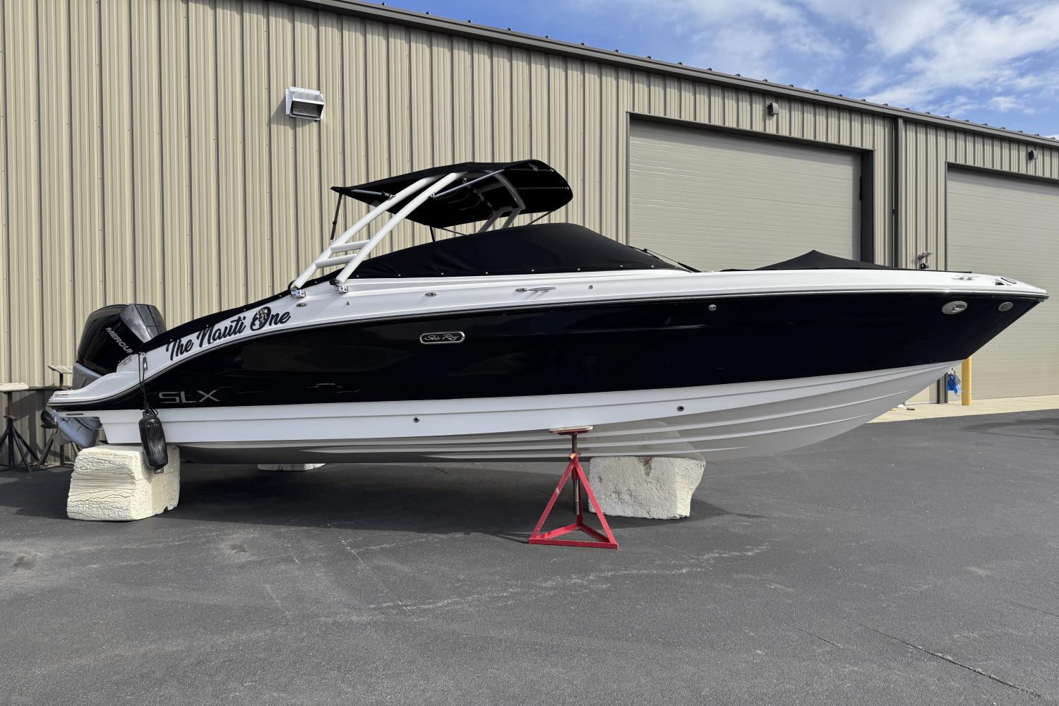 2023 Sea Ray 260 SLX/OB