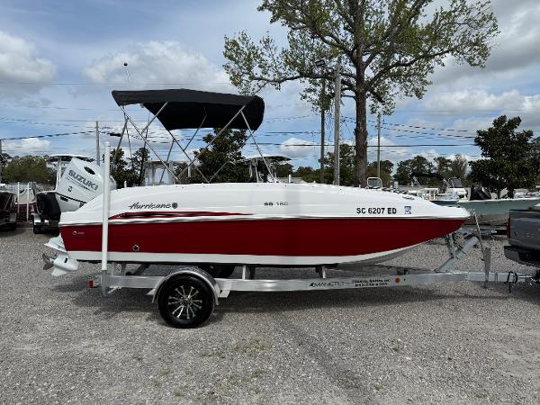 2023 Hurricane SunDeck Sport 188 OB