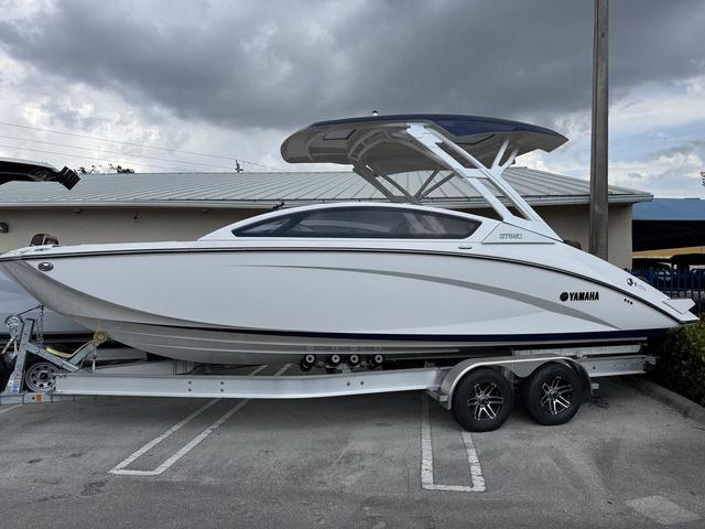 Yamaha Boats 275SD