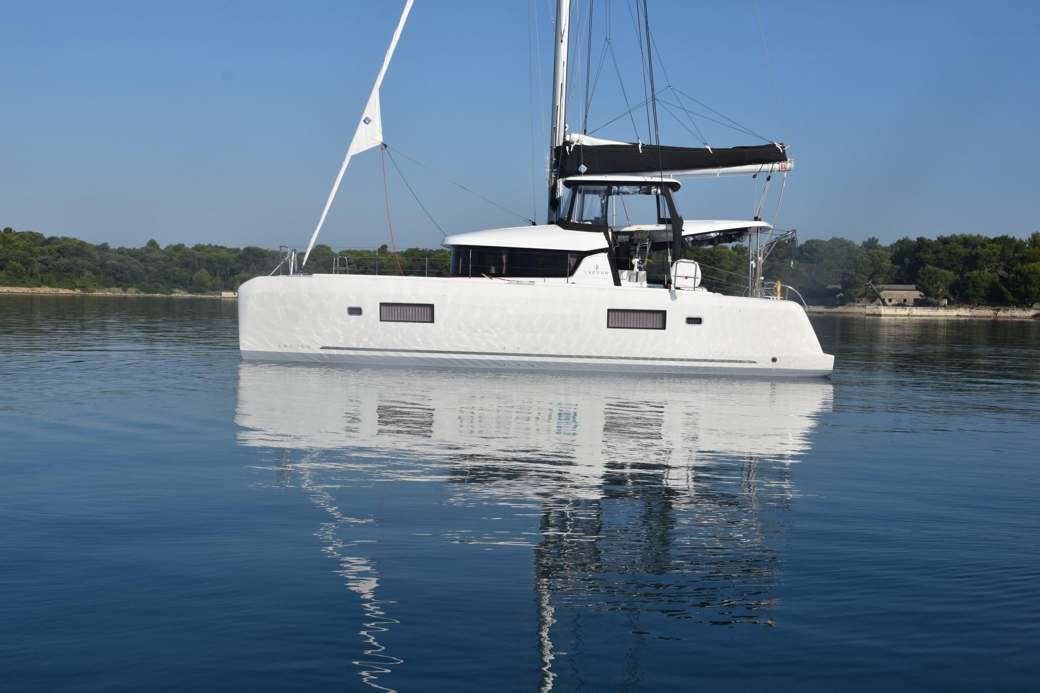 2018 Lagoon 42