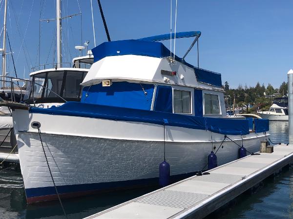 1976 Grand Banks 42 Classic