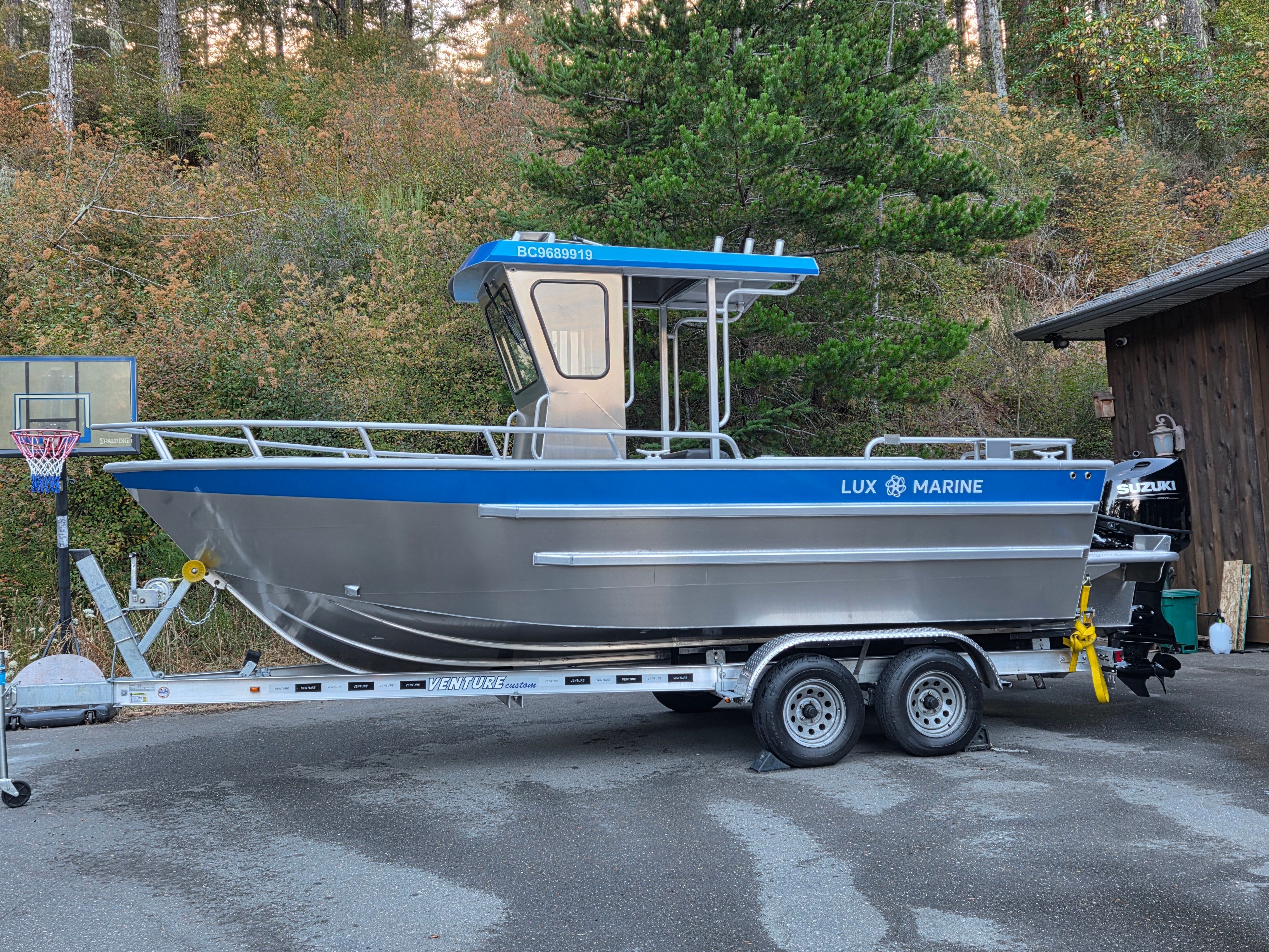2025 Custom 19' Center Console