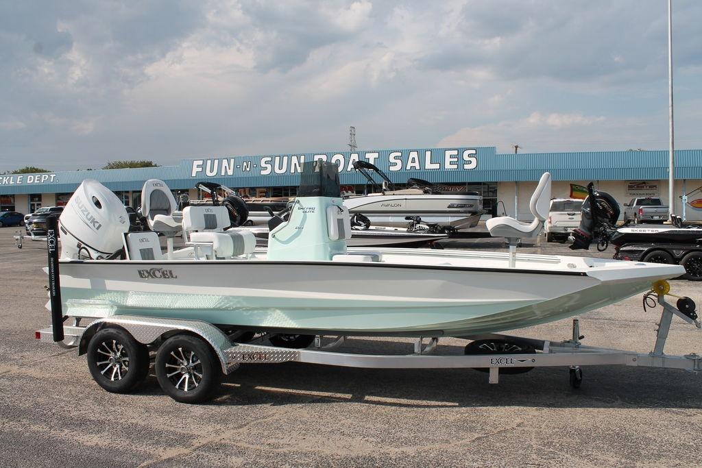 Excel Bay Pro Elite 203 2026 Excel Bay Pro Elite 203 boat on trailer at Fun-N-Sun Boat Sales.