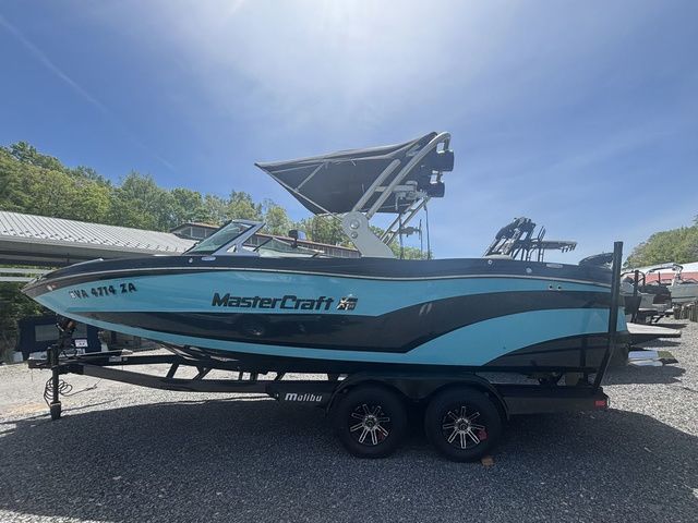 2018 MasterCraft XT22
