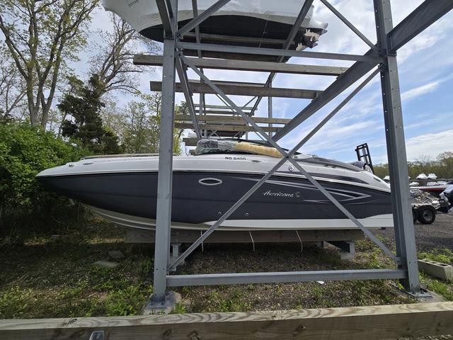 2025 Hurricane SunDeck 2400 OB