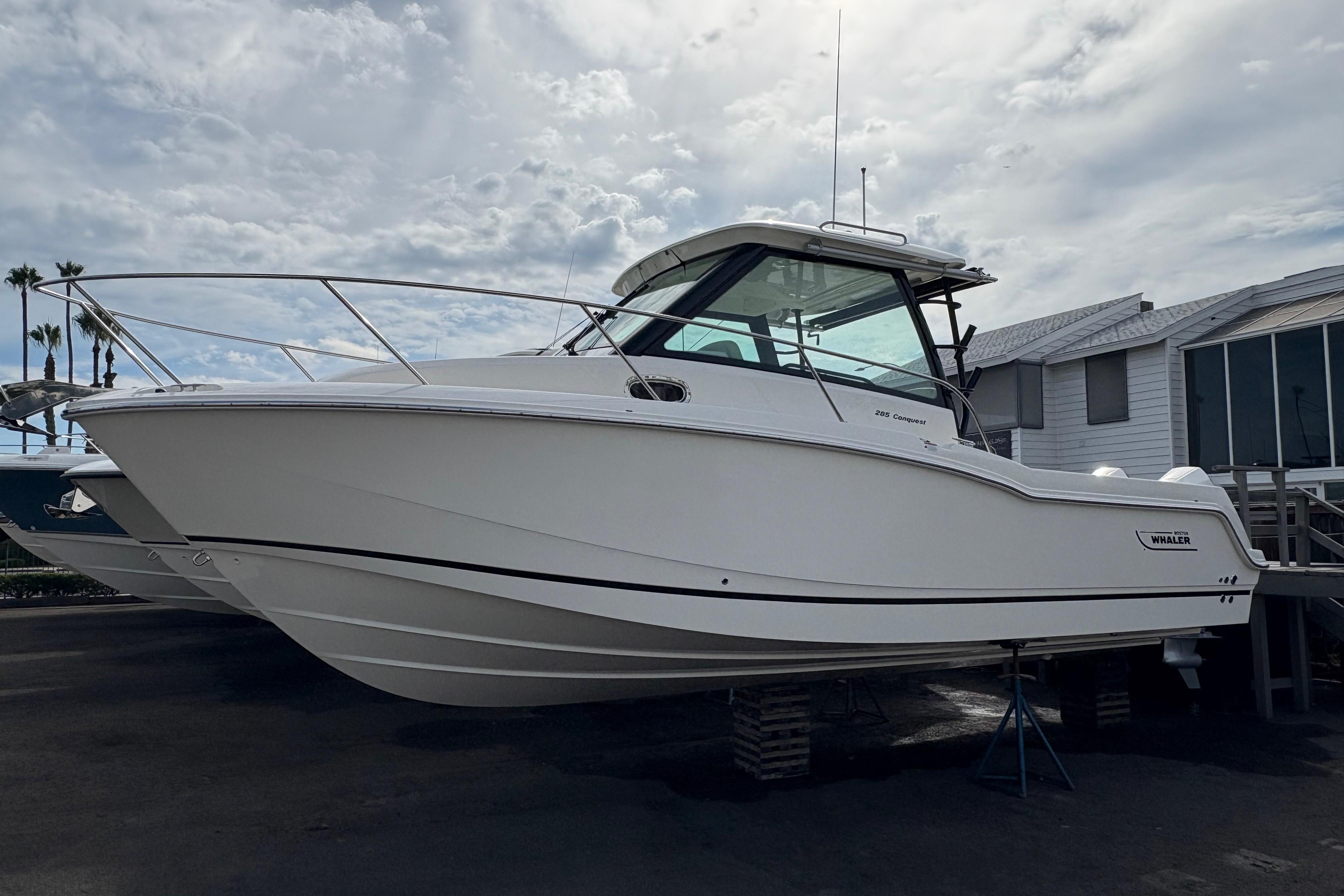 2026 Boston Whaler 285 Conquest