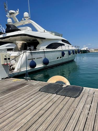 Ferretti Yachts 680