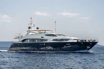 2009 Sunseeker 34M Yacht