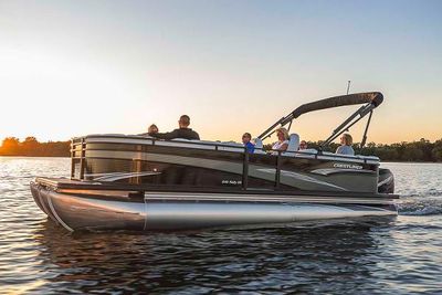 Crestliner 240 Rally CWDH Boat