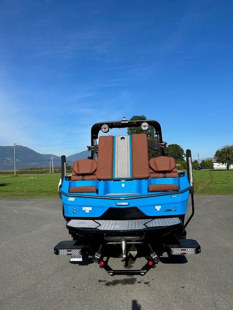 2022 MasterCraft XT23