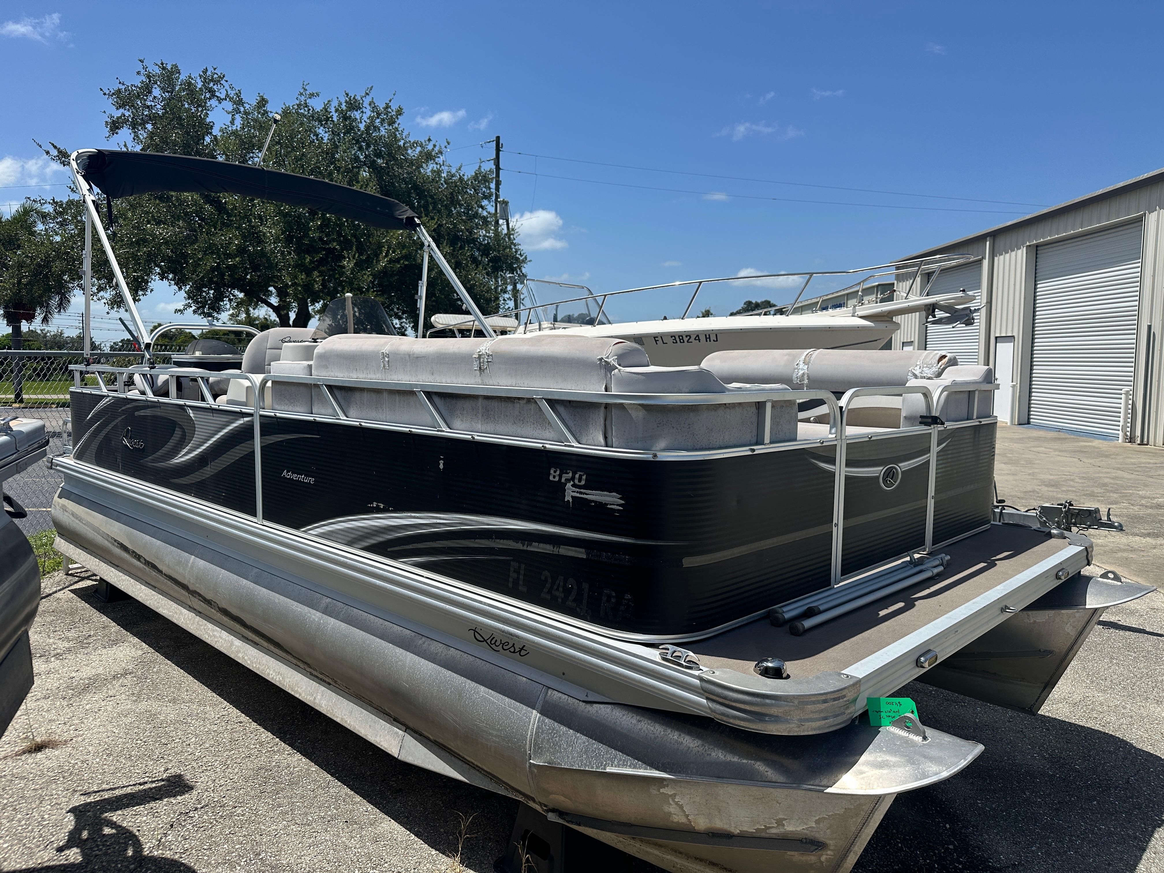 2016 Qwest LS 820 Cruise