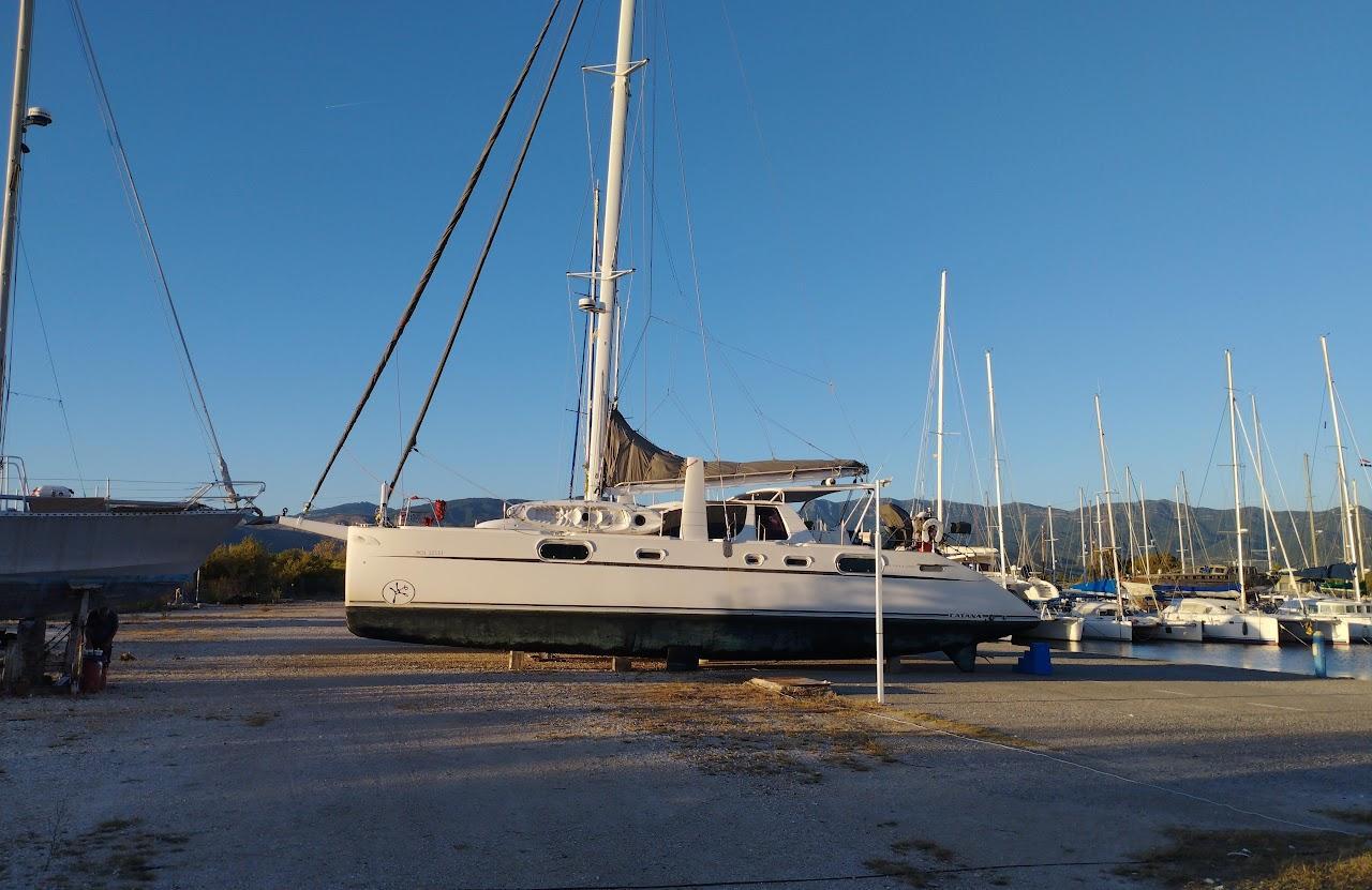 2001 Catana 582