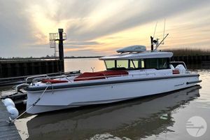 Axopar 37 Cross Cabin Axopar 37 Cross Cabin for sale