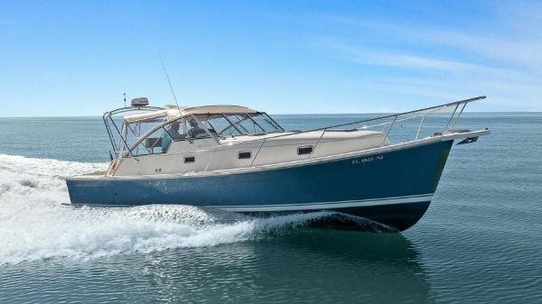 2006 Mainship Pilot 34 Rum Runner II