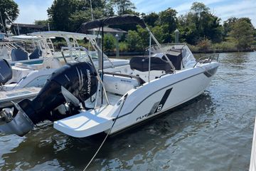 2022 Beneteau Flyer 8 SUNdeck
