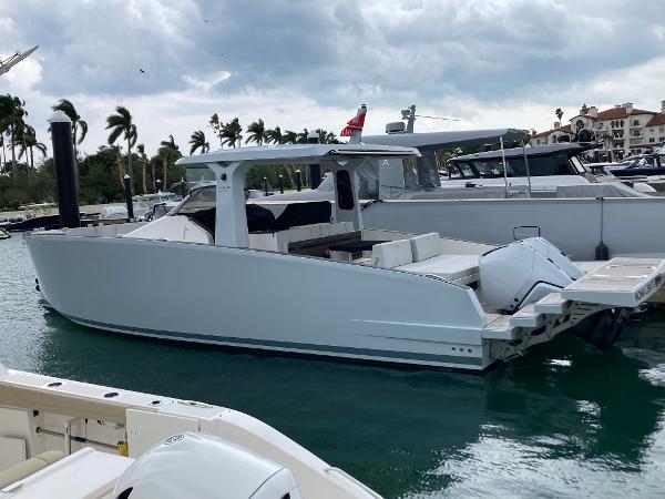 2022 Tesoro T40 Outboard