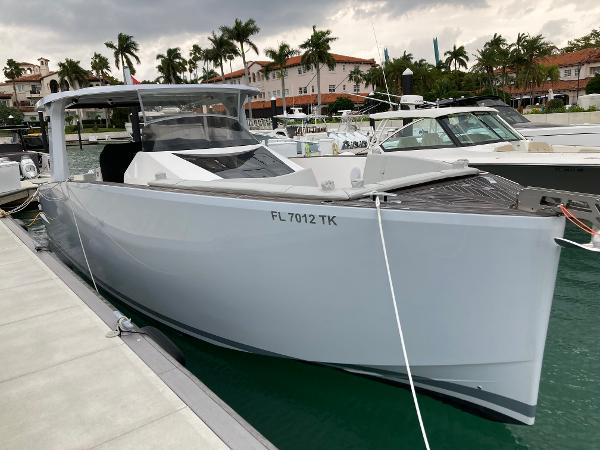 2022 Tesoro T40 Outboard