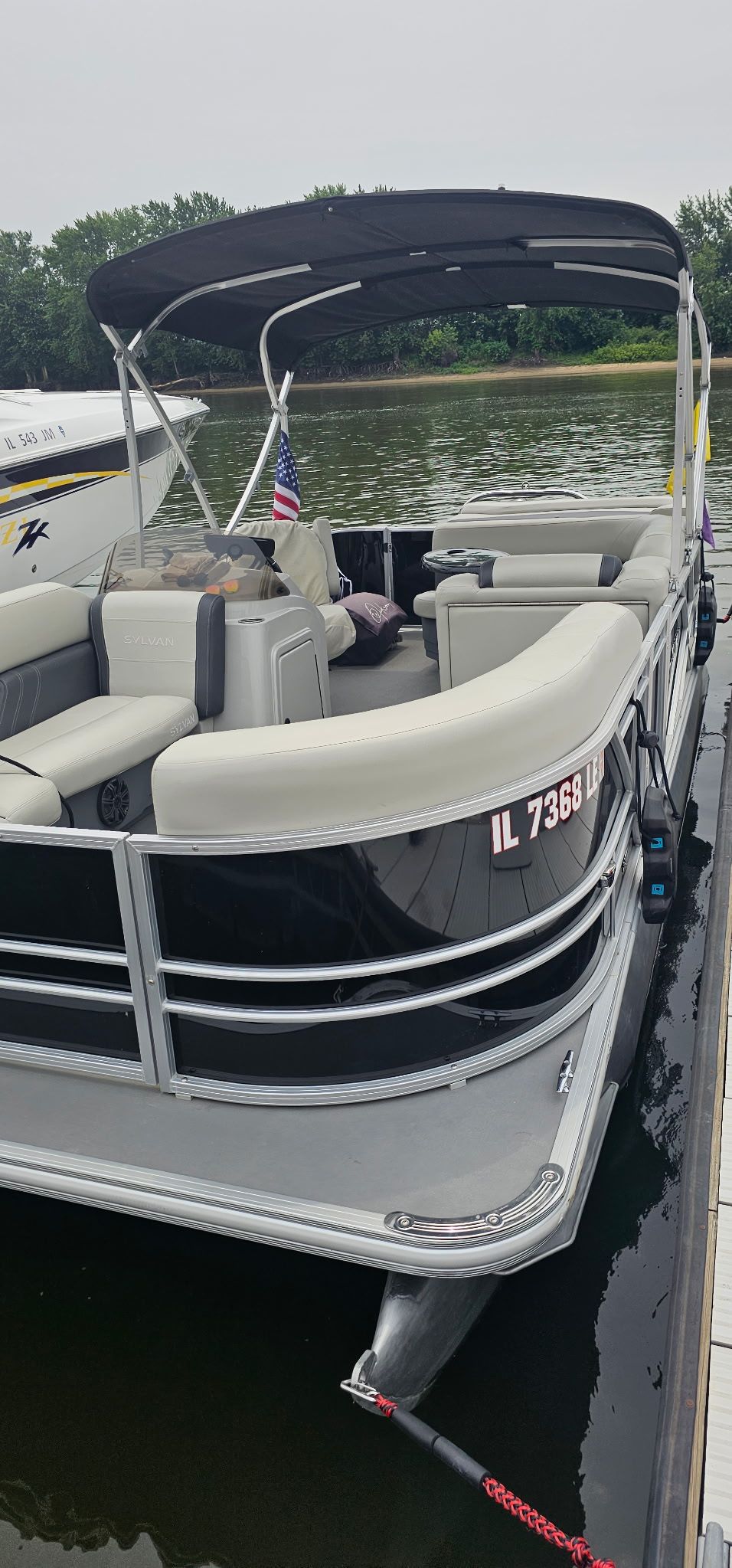 2024 Sylvan Mirage 820 Cruise