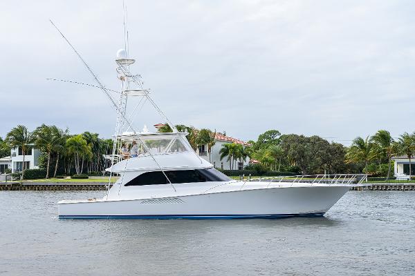 2005 Viking 61