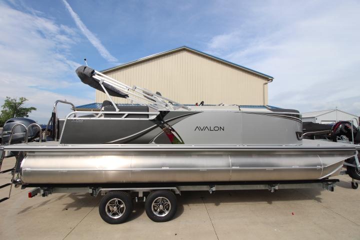2025 Avalon LSZ QUAD LOUNGER SHIFT