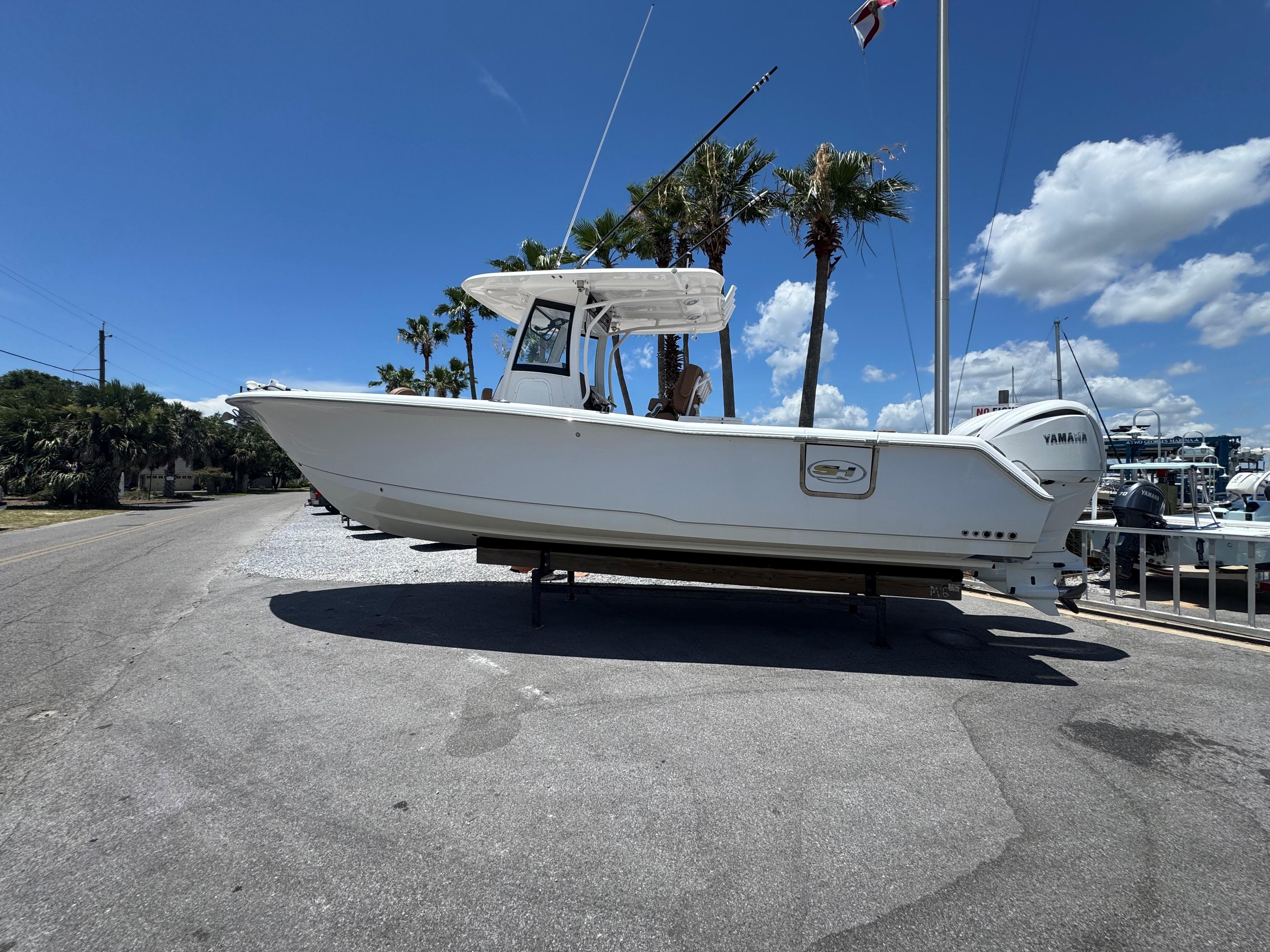 2024 Sea Hunt Gamefish 30 Forward Seating