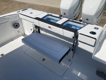 2023 Crevalle 33 CSF