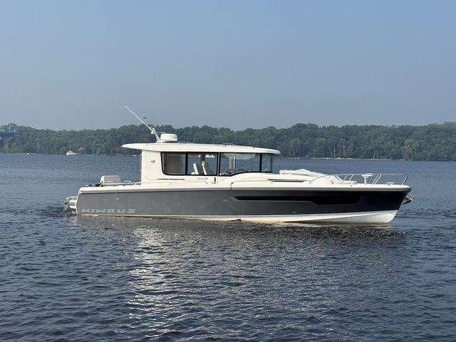2025 Nimbus Commuter C11
