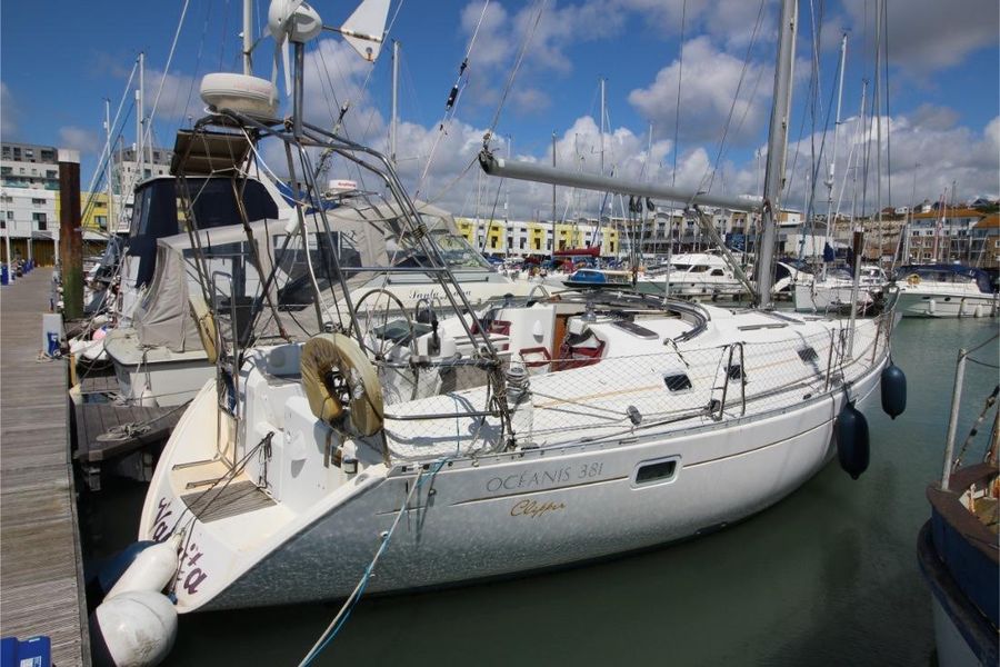1998 Beneteau 381 Brighton United Kingdom Boats Com