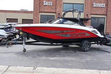 2025 Scarab 215 LX