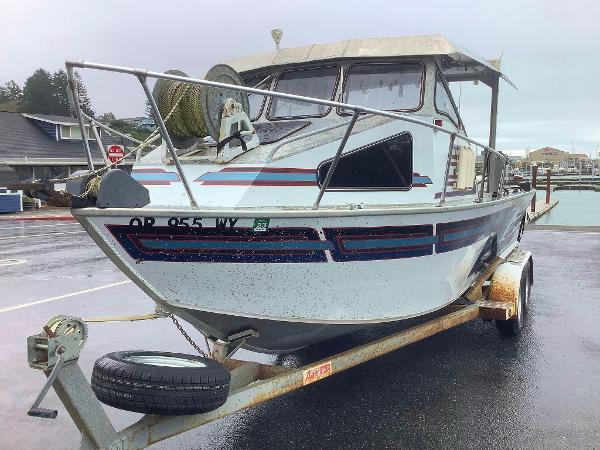 1997 Fish Rite 213 FC