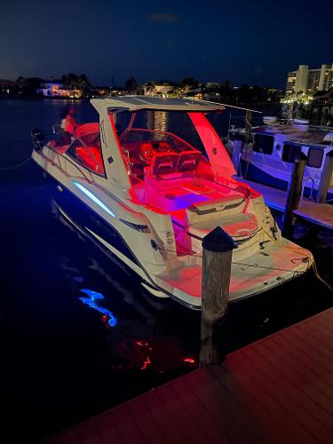 2015 Monterey 355 Sport Yacht