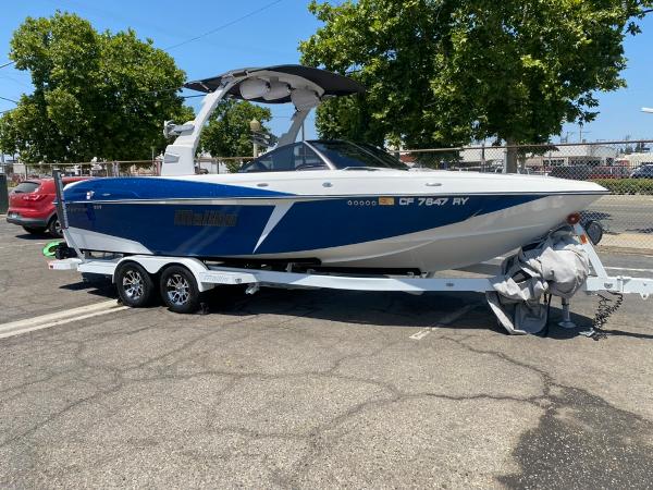 Malibu Wakesetter 25 LSV