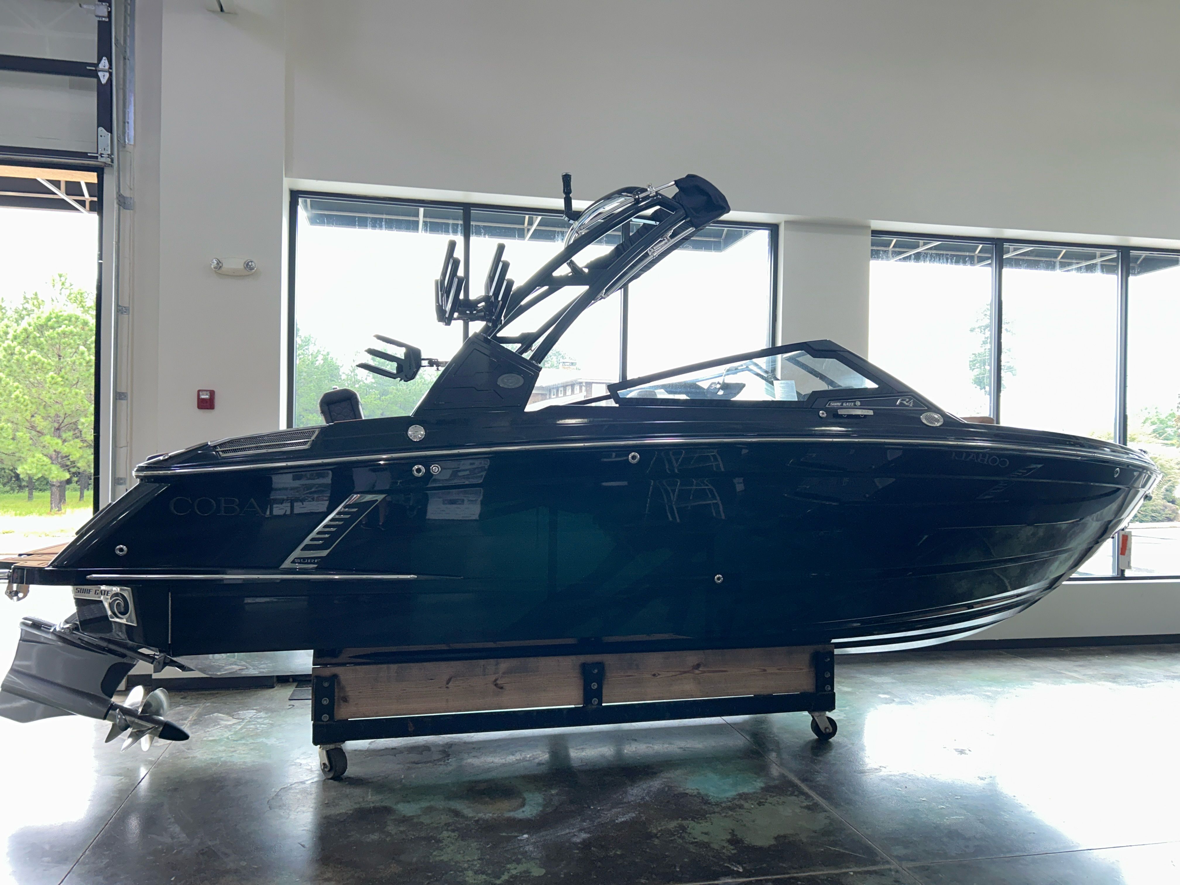 2025 Cobalt R4 Surf