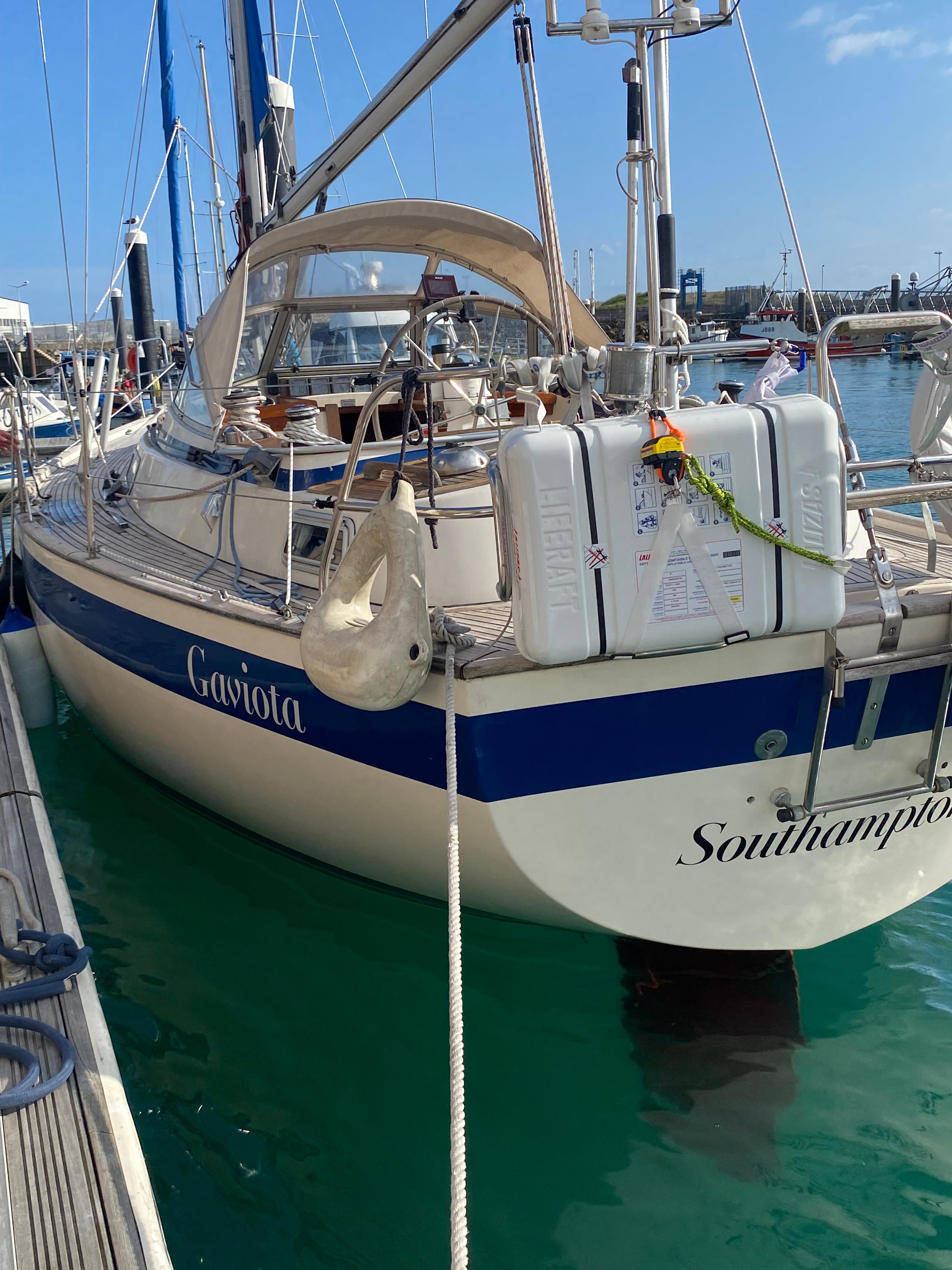 1990 Hallberg-Rassy 36