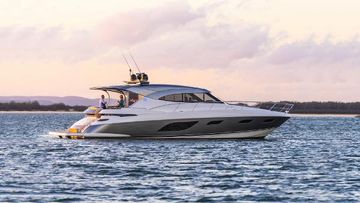 2020 Riviera 6000 Sport Yacht Platinum Edition
