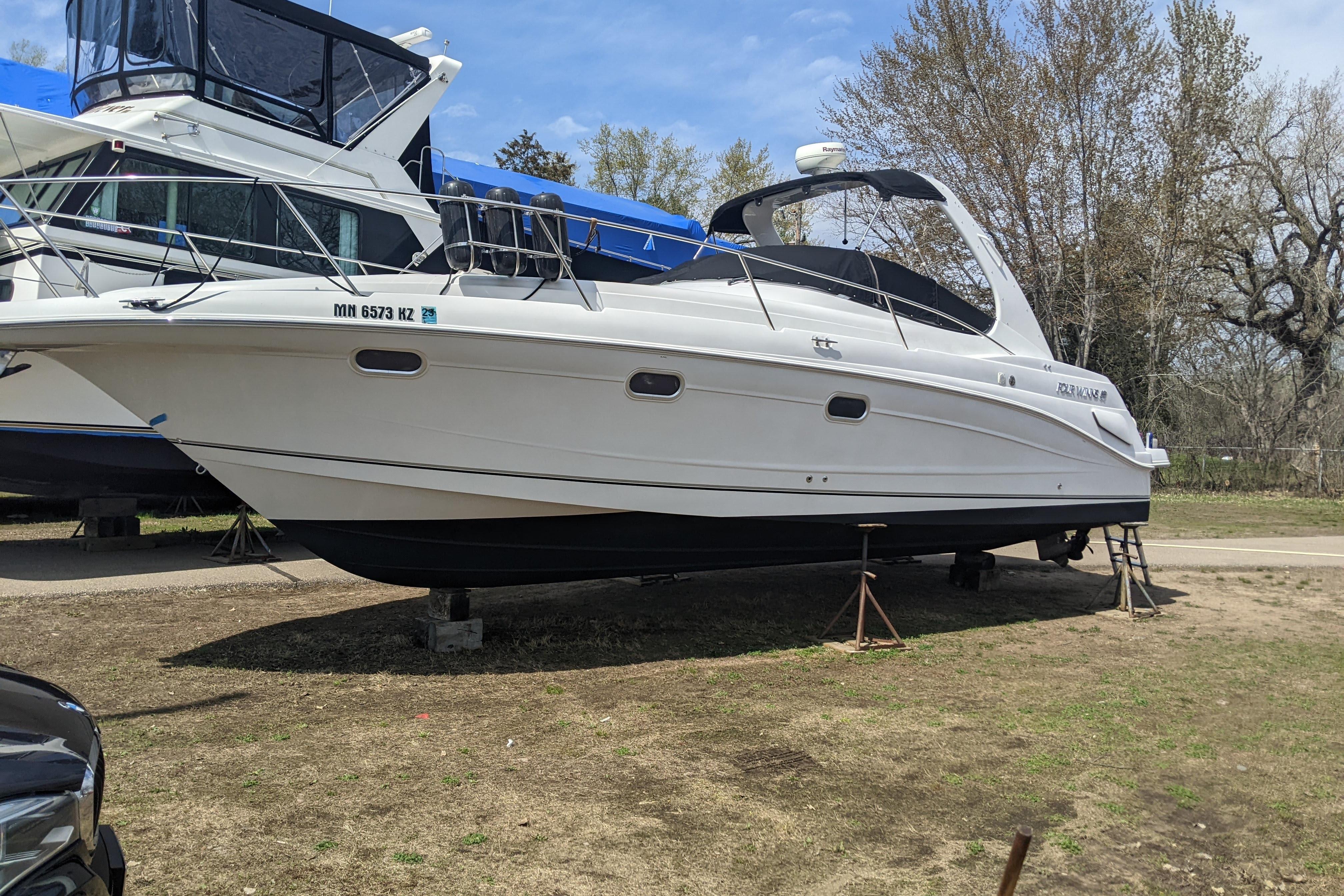 2002 Four Winns 328 Vista
